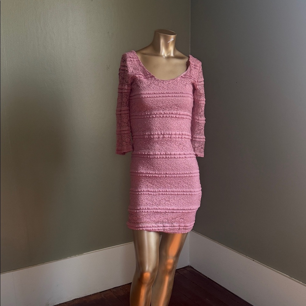 Elegant Pink Lace Dress